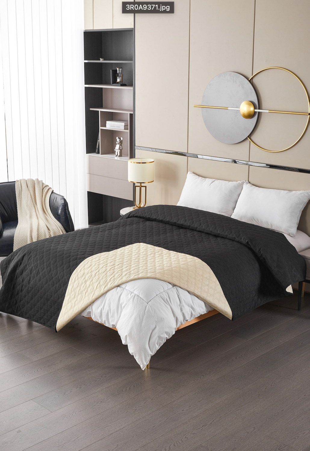 Bed Cover - Water Resistant